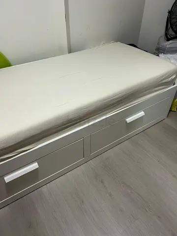 Ikea day bed single to double expandable x2 mattresses