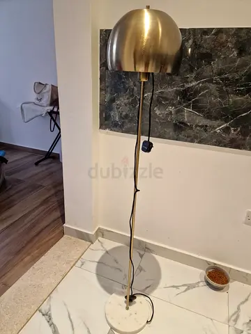 Floor lamp