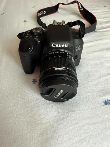 Canon DSLR EOS 800D, With Tripod, Charger and Carry Bag - Excellent Working Condition