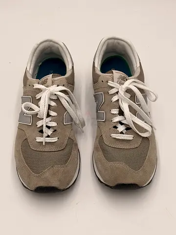 New Balance 574 sneakers in grey suede and mesh. 100% Original