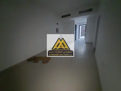 شقة غرفتين وصالة فاخرة للإيجار السنوي - المويهات 3، عجمان (موقع راقي وإطلالة مميزة) فرصة سكنية استثنائية من شركة المهندس للعقارات