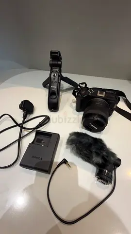 Canon EOS R50 V content creator Kit