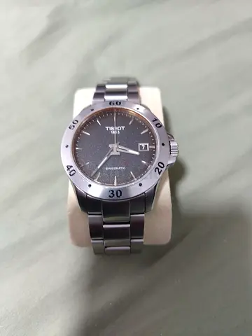 Tissot V8 SWISSMATIC WATCH