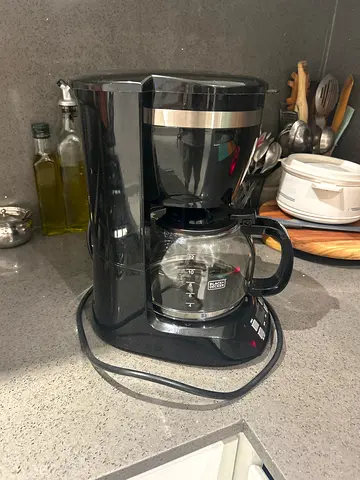 Black and Decker Coffee Maker with Glass Carafe - Perfect Working Condition