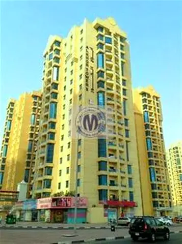 THREE BEDROOM HALL AVAILEBLE FOR RENT IN ALKHOUR TOWER