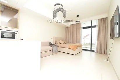 3 Cheques | Multiple options | Pool view