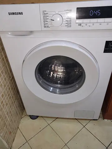Samsung Front Load Washing Machine - Good Working Condition In warrenty