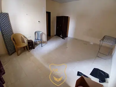 Spacious 1 Bhk Apartment Central Ac Free Car Parking Available