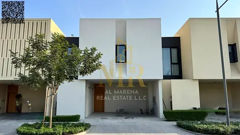 A villa with all electricity, water and air conditioning fees included, on the main street, ready to move in, in the most prestigious areas of Ajman.