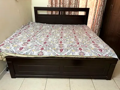 ONE ROOM AVAILABLE FOR INDIAN MUSLIM COUPLE IN KARAMA