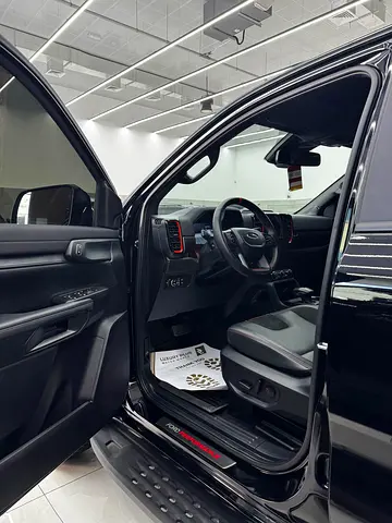 FORD RANGER RAPTOR GCC LIKE BRAND NEW 2025