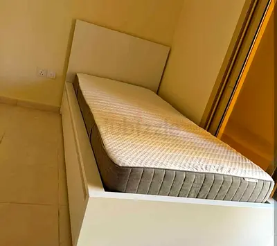 Ikea malm single bed with ikea matress 
New condition 
Home delivery available 
90x200