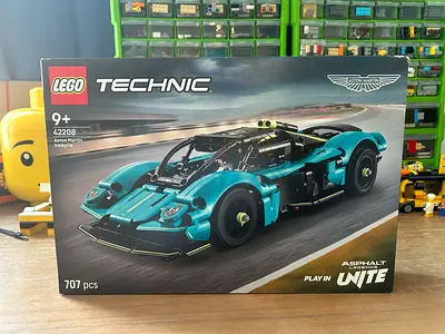Lego Technics - Aston Martin Valkyrie
