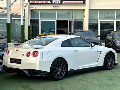 2016 Nissan GT-R 缩略图 4