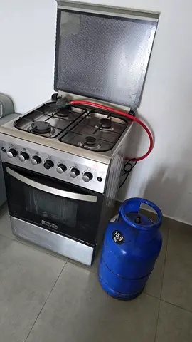 Used Cooking Range + LPG cylinder+ Regulator