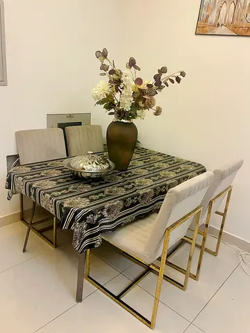 Dining table in very reasonable price