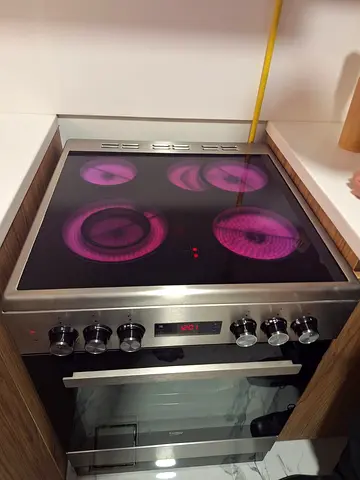 Beko electric ceramic cooker 60cm