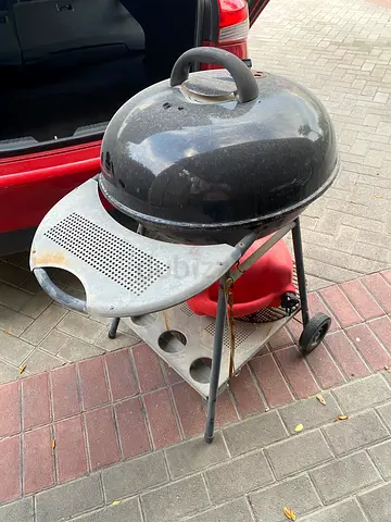 Portable Charcoal Kettle Grill on Wheels - Used