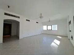 Cozy 2-BHK | Chiller Free | Close to 🚌 Stop | Master Bed | Balcony | Prime📍Location | For Fami