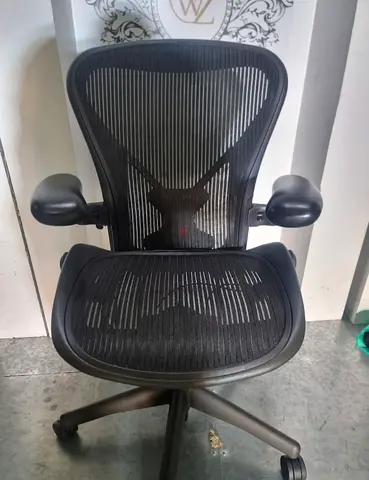 Herman Miller Aeron Classic Office Chair fully loaded Size B and C