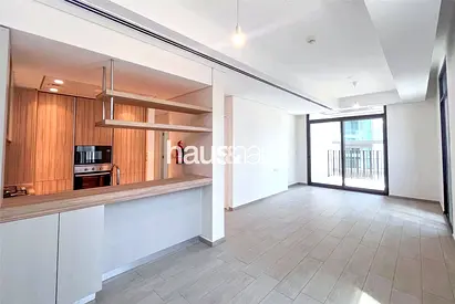 Vacant | High Floor | 2x Parkings