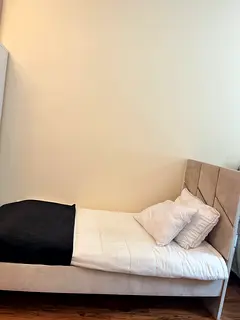 COZY BED FOR LADIES.