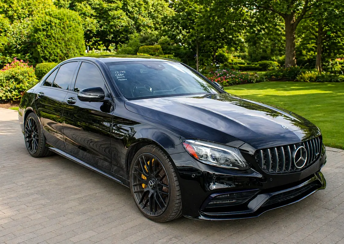 Mercedes-Benz C-Class 2019 — photo 1 of 8