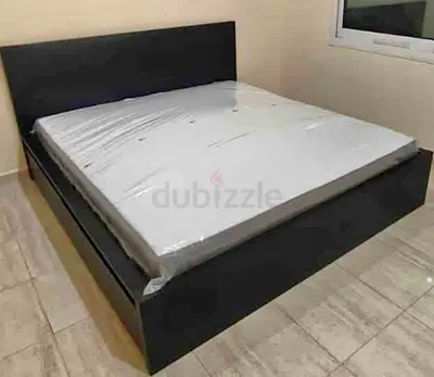 IKEA malam king‑size bed (180 × 200 cm) with 2 storage drawers underneath and an IKEA mattress ✨