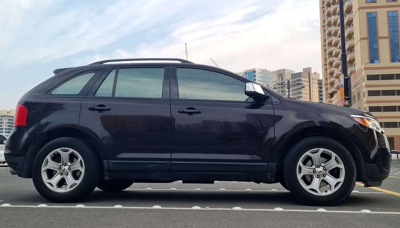 Ford Edge 2014 — photo 1 of 8