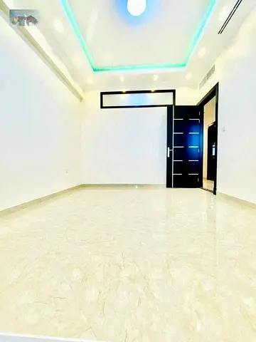 اجمل شقه غرفتين وصاله  بعجمان | مع  شهر فري | تاني ساكن | تشطيبات  سوبر لوكس | موقع ممتاز | دقايق ل مخرج دبي