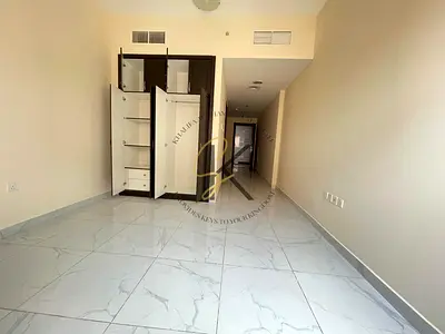 🌟 Spacious Unfurnished Studio with Built-in Cupboard | 470 Sqft | Prime Living in Muwailah Commercial – Sharjah 🏡✨🗄️