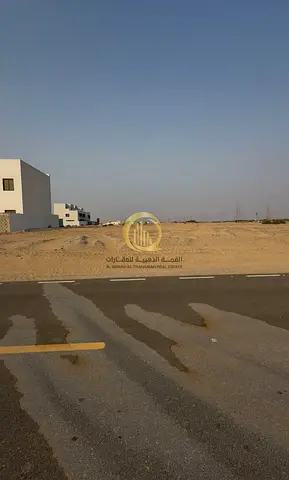 للبيع ارض في مزيرعة A ضاحية الرحمانية بمساحة 3666 قدم موقع مميز قريب على الخدمات وقريب على الحديقة تصريح بناء ارضي وطابقين تملك حر للاخوة العرب سعر ال