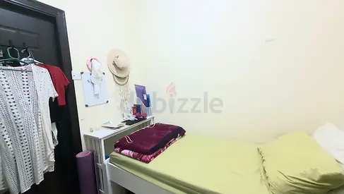 Single room nearby DMCC metro station