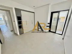 Brand new 2 Bedroom 3 full bathroom and wardrobes and beautiful kitchen at prime location
