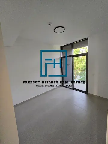 تاون هاوس زاوية بريميوم 3 غرف نوم | مؤامرة أكبر | التملك الحر | سارو – مسار