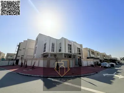 قصر مودرن زاوية مع مسبح وتشطيب فاخر جداً