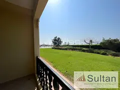 Lovely Spacious Studio Beach/Pool Avail May