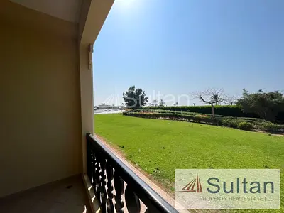 Lovely Spacious Studio Beach/Pool Avail May