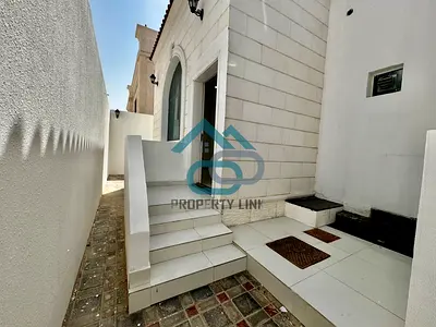 Brand New one Bedroom private entrance for Rent In Shakbout City
