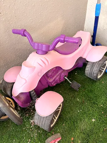 Kids bike and car seat