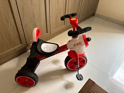 Kids three-wheel balance tricycle - red/black, good condition