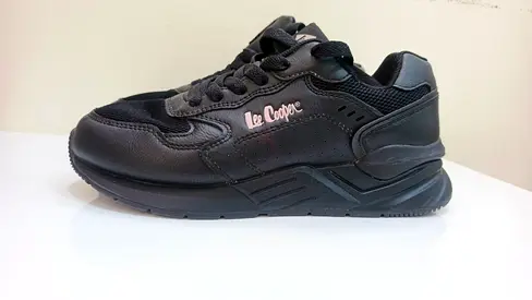 SNEAKER BLACK LEE COOPER, FOR SALE LIKE NEW CONDITION