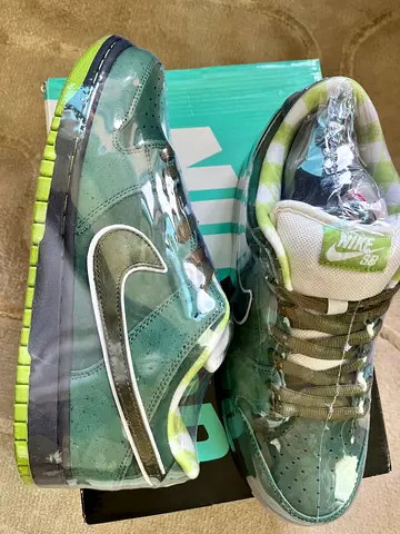 Nike SB Dunk Low green Lobster (please check) - New in box (wrapped) US9.5