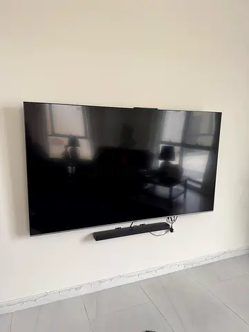 Samsung 85 inch QLED 4K Flat Smart TV