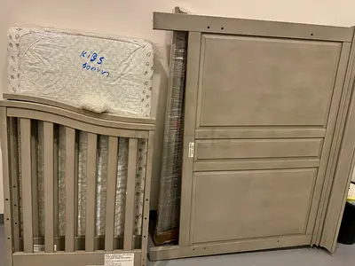 Gray Wooden Baby Crib with Mattress - Disassembled, Good Condition. Baby cache Vienna.