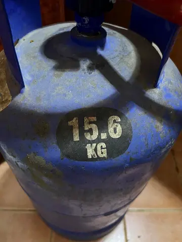 15.6 kg Blue Gas Cylinder (Used)