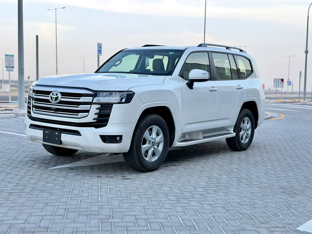 Toyota Land Cruiser 2026 — photo 1 of 14