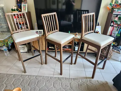 Set of 3 High Stools – stylish seating for kitchen or bar area