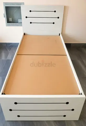 Single bed Brand new selling