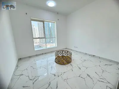 شقه مميزه جدا للايجار ف عجمان الراشديه 1 3غرف و3حمام و2 بلكون قريبه من جميع الخدمات مطاعم وكافيهات ومولات وصيدليات وسهل الانتقال الي دبي والشارقه